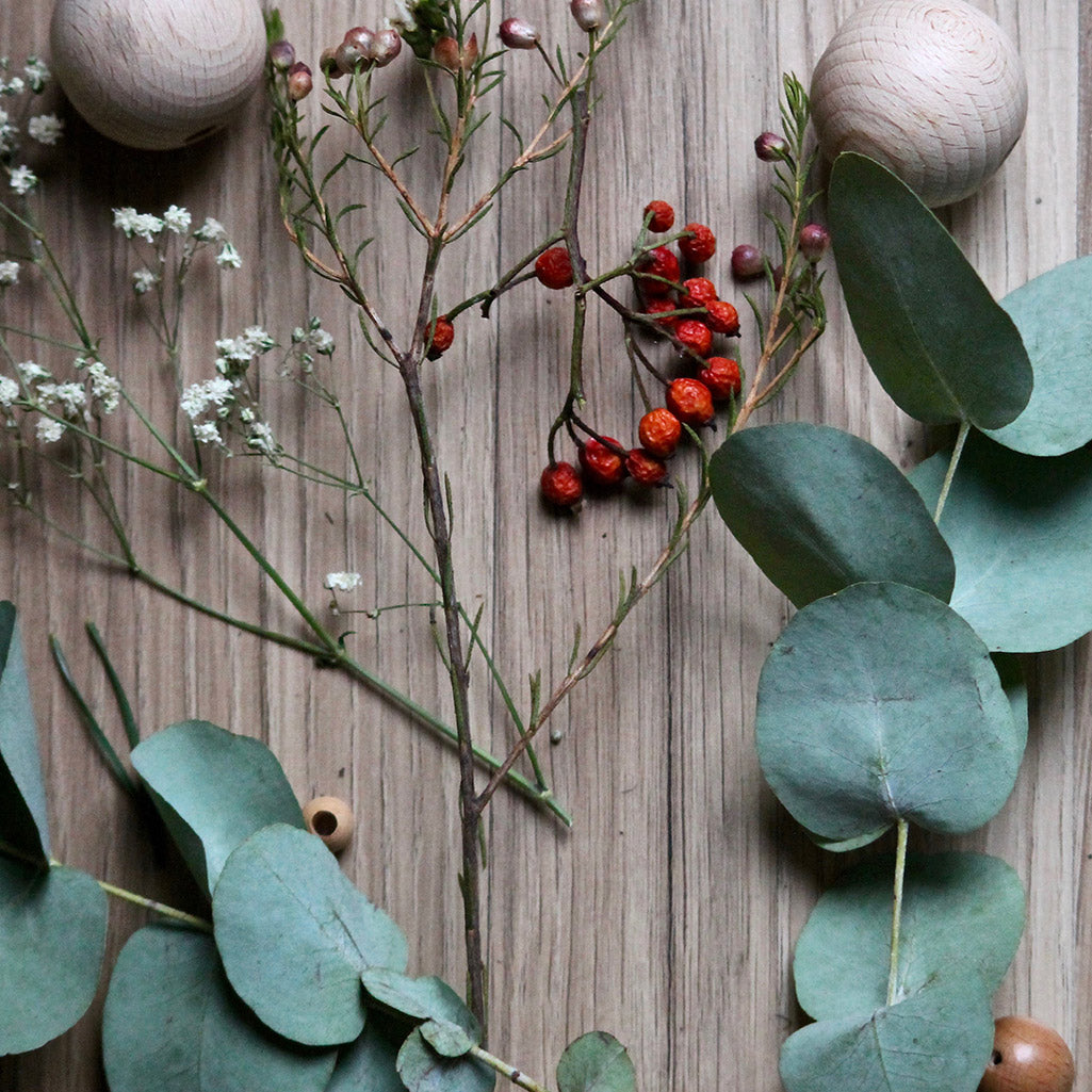Kit DIY Noël Eucalyptus, Ilex, Gypsophile