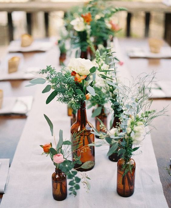 Fleurir son mariage avec des bouteilles recyclées